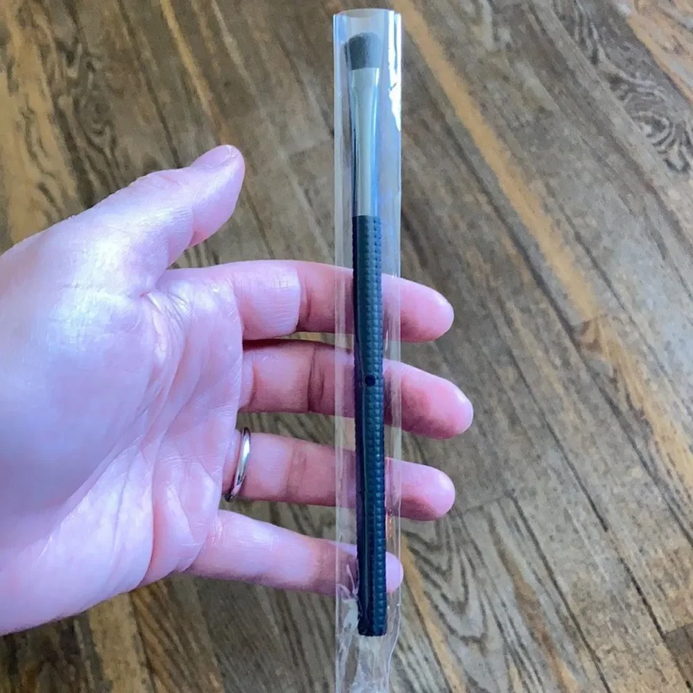 Laruce Beauty Shadow Brush LR110